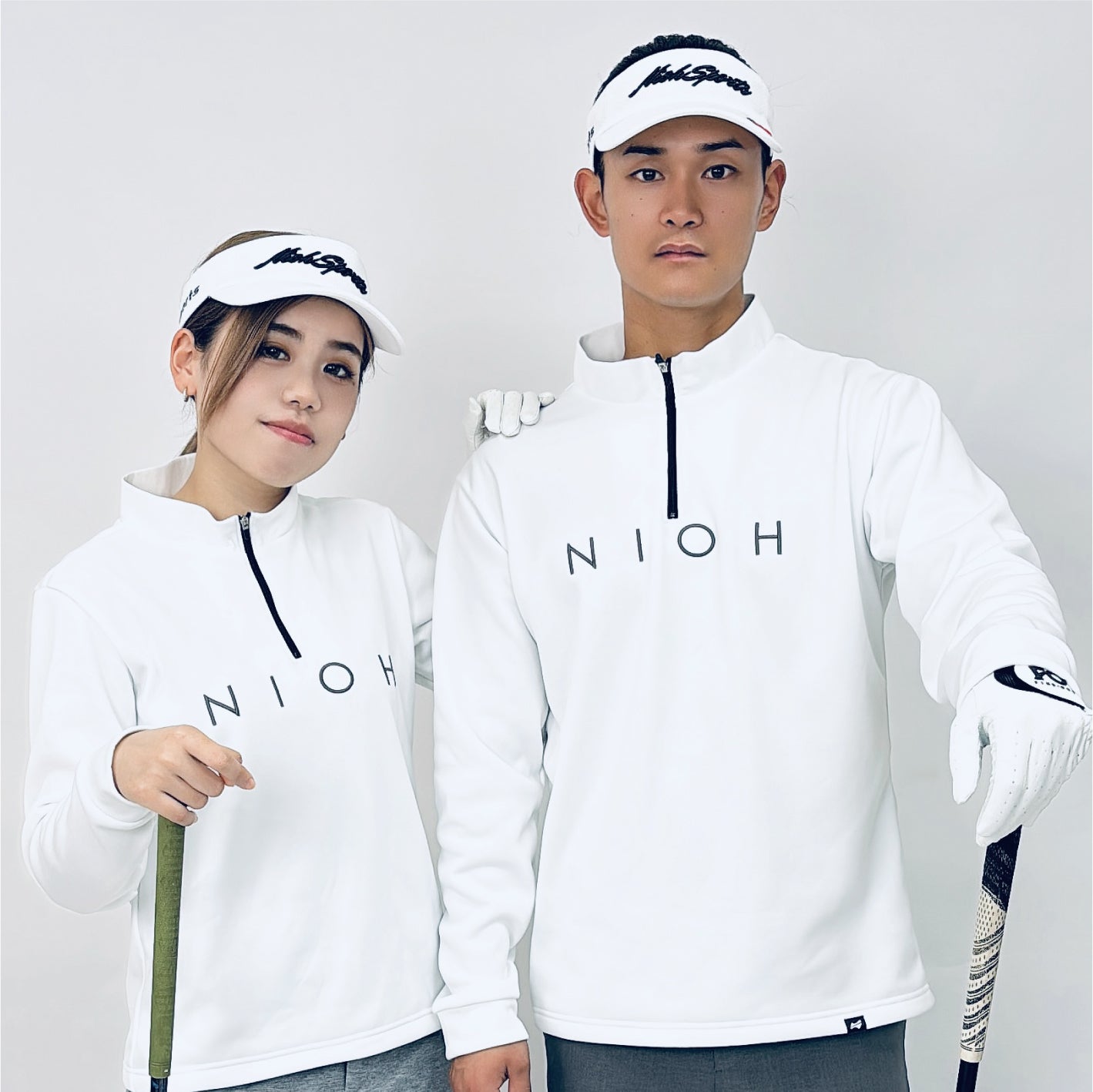 メンズ エアライトログジップロングスリーブモックネックシャツ / ホワイト