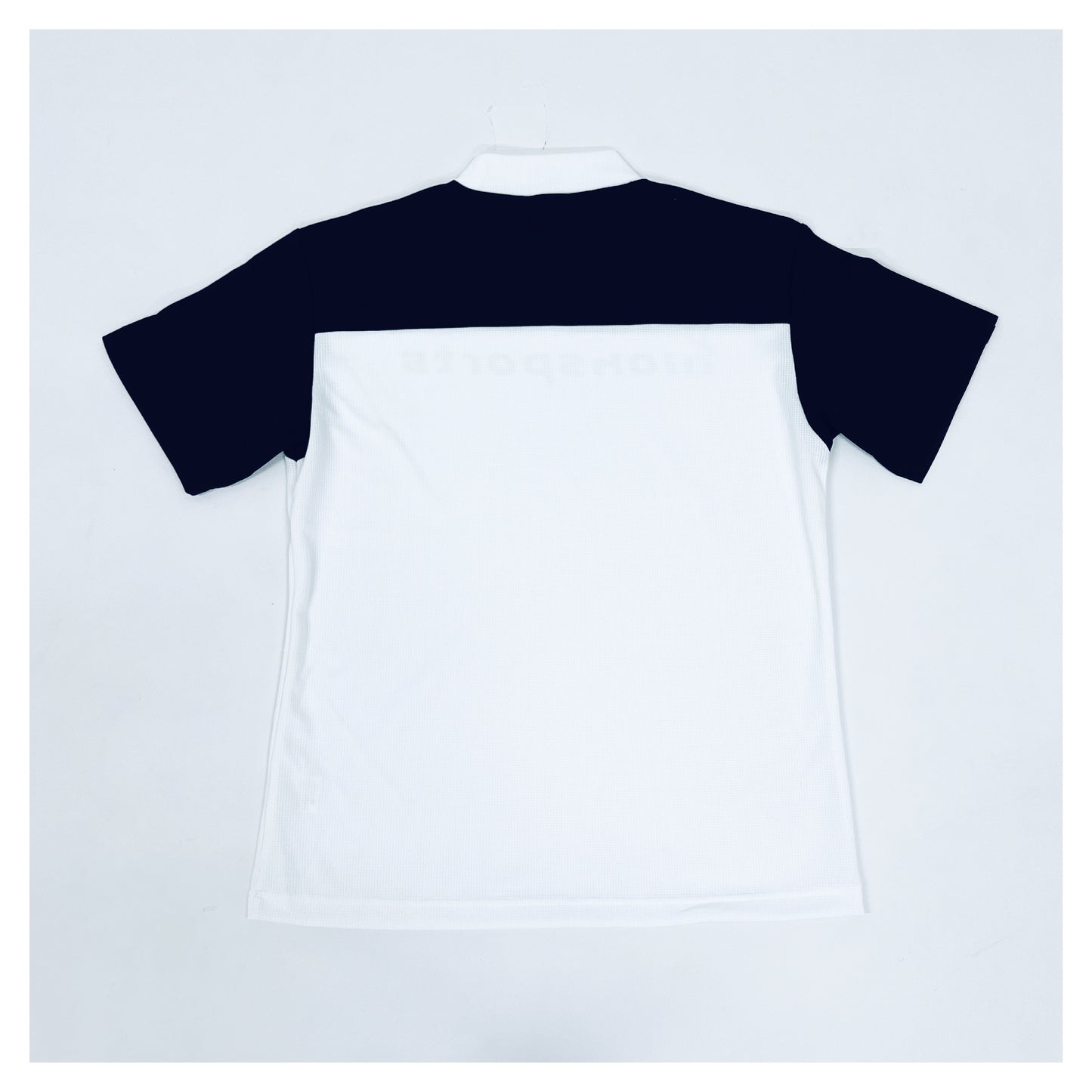 【2024年4月新発売】メンズ シンプルバイカラー モックネックシャツ　/　ホワイト