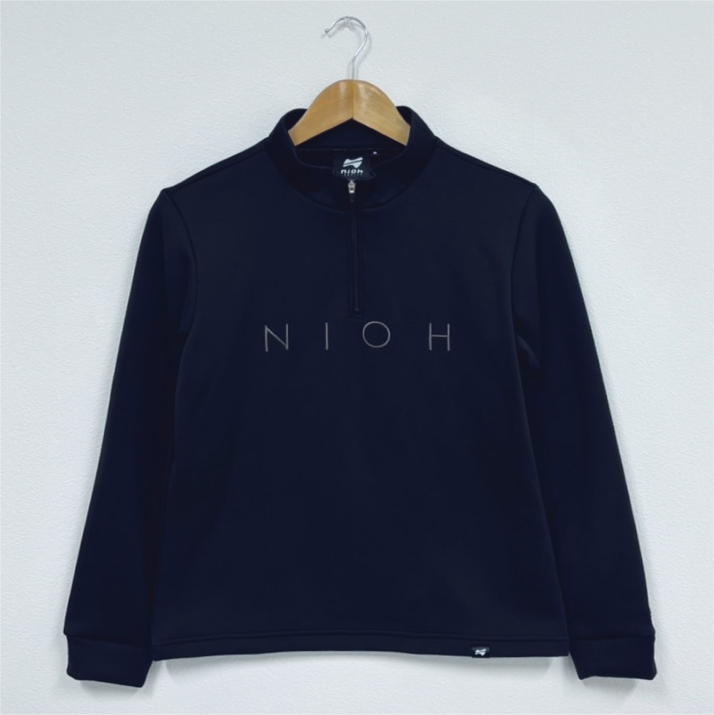 レディース エアライトログジップロングスリーブモックネックシャツ / ブラック