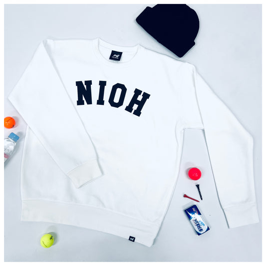 niohsportsLIGHT series ユニセックス裏起毛ウォームスウェットシャツ アーチロゴ　/　ホワイト